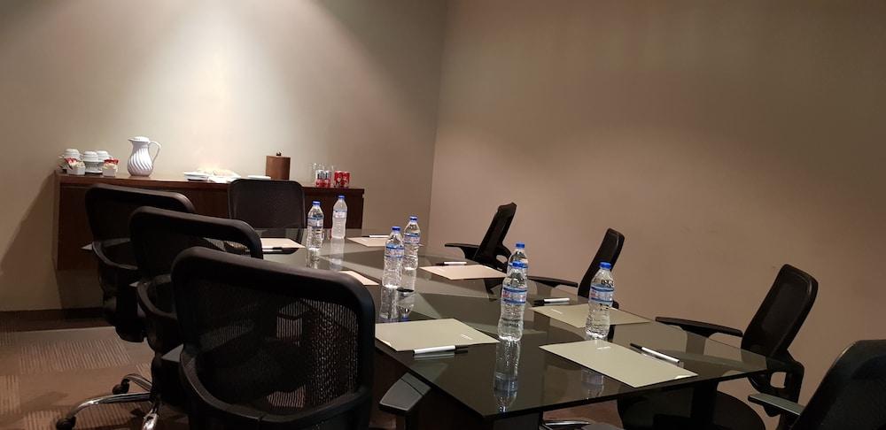 Antaris Galerias Hotel Monterrey Luaran gambar